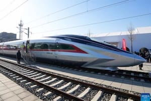 ¿Cuál es la velocidad máxima que alcanza el “tren bala”?