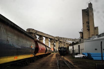 Décadas de abandono y falta de inversión dejaron huella en el sistema ferroviario de cargas en la Argentina