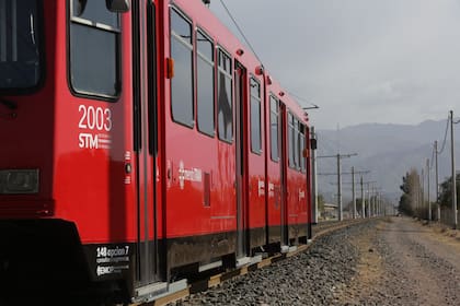 El tren eléctrico en la zona de los viñedos