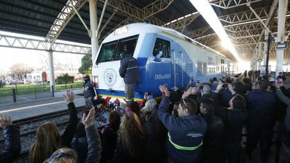 El tren llegando a la estación de Mar del Plata