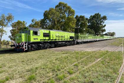 El tren que une Viedma con Bariloche volvió a funcionar el verano pasado luego de un año de ausencia
