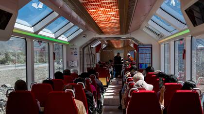 El tren turístico puede alcanzar hasta 60 kilómetros por hora.