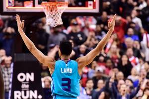 NBA. Jeremy Lamb y el triple ganador desde 14 metros más increíble