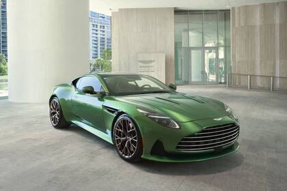 El tríplex de US$59 millones viene con un modelo Vulcan de Aston Martin "de regalo", valuado en US$2,3 millones, y aún está esperando a su dueño