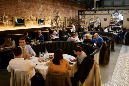 El Tropezón es uno de los cinco restaurantes más antiguos de Buenos Aires