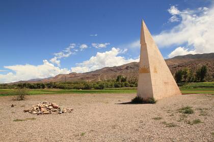 El Trópico de Capricornio queda registrado en esta piedra en Huacalera en Jujuy