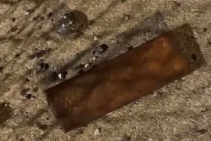 El trozo que se habría desprendido del avión de United Airlines