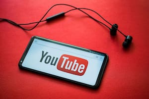 El método infalible para escuchar música de YouTube con la pantalla apagada