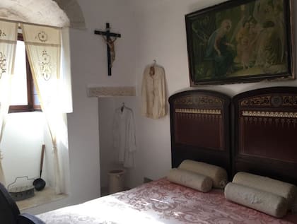 El Trullo Sovrano, hoy convertido en museo, contiene muebles y objetos centenarios que permiten asomarse a la vida cotidiana de los antiguos alberobelleses.