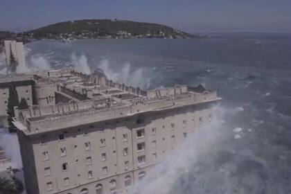 El tsunami que se devora a Piriápolis