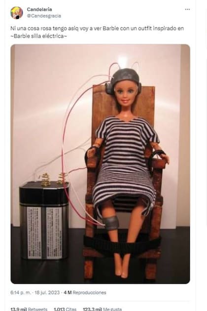 El tuit de una usuaria que compartió a la Barbie en la silla eléctrica como un comentario en relación a la película de la muñeca se viralizó rápidamente y trajo de vuelta a la popularidad a esta versión del personaje
