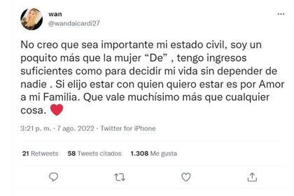 El tuit de Wanda Nara en el que relativiza su estado civil y dice que es "un poquito más que la mujer 'de'"