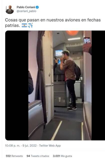 El tuit del titular de Aerolíneas Argentinas, Pablo Ceriani, viralizó la interpretación del Himno Nacional de un armoniquista el 9 de julio, en un vuelo de Buenos Aires a Comodoro Rivadavia