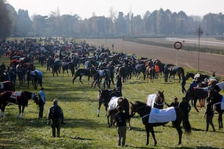 El turf se manifesta contra la ley de la Provincia, con el apoyo de Juan Carr