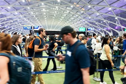 El turismo al exterior es uno de los sectores donde se refleja el alza del consumo de nivel medio alto