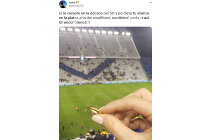 El tweet que busca al dueño del anillo perdido en la cancha de Vélez