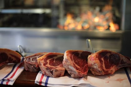 El txuletón de Sagardi es toda una institución y viene en un punto al que pocos se atreven