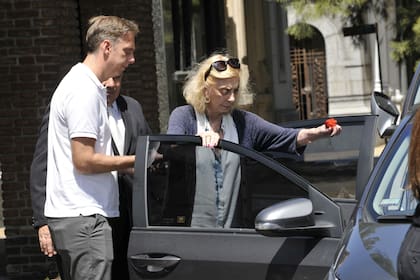 Su mujer, Graciela Dufau, fue acompañada por sus hijos