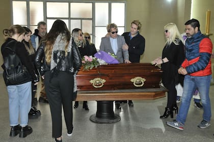 El último adiós a Nélida en el Cementerio de la Chacarita