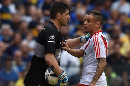 El último clásico que se jugó: Orion y D''Alessandro, cara a cara en la Bombonera