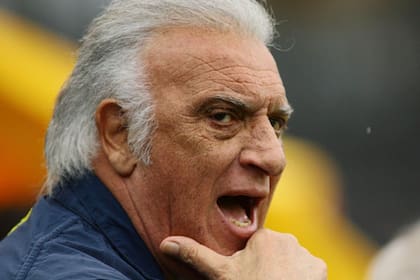 El último club que dirigió Basile fue Boca, en 2010