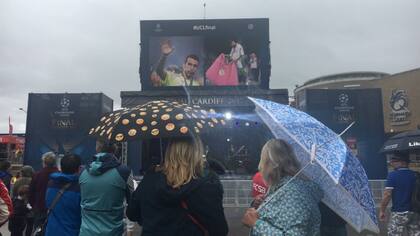 El último día de los shows de la Champions se vivió con calma, aunque en estado de alerta