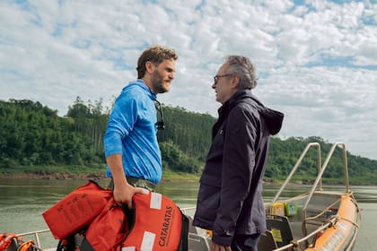 "Oscar es un actor que tiene una precisión que pocas veces vi", dice Mayer entusiasmado sobre la labor de Martínez