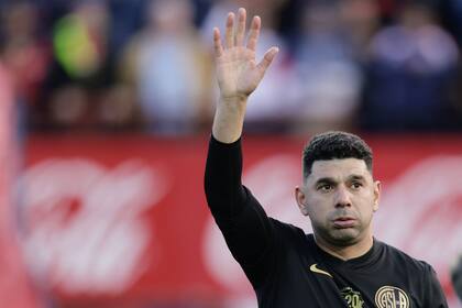 El último saludo de Ortigoza, que a los 38 años cerró su tercera etapa en el Ciclón.