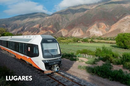 El último tramo del tren poco antes de llegar a Maimará es pegado a la Paleta del pintor