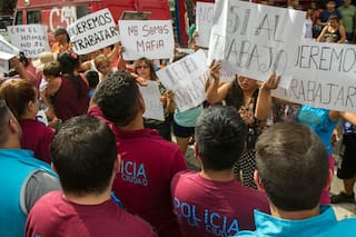 Los manteros de Liniers aceptaron la capacitación propuesta por la Ciudad