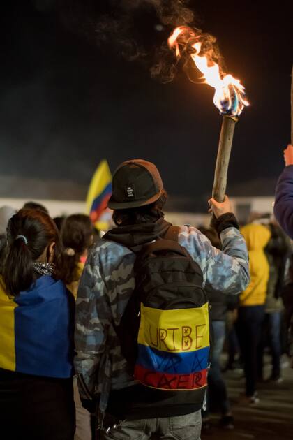 El único camino para resolver el profundo conflicto desatado en Colombia parece ser un gran acuerdo nacional entre todos los partidos independientes y de oposición