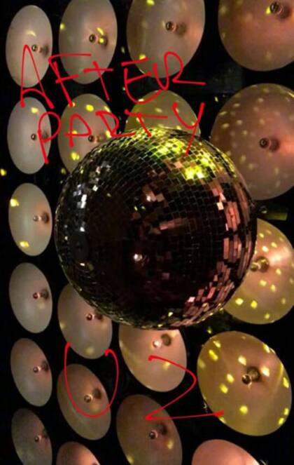 El único registro de la noche: Nacho Viale compartió esta imagen del techo del bar en su cuenta de Instagram