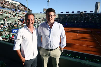 El uruguayo Martín Hughes y el belga Kristoff Puelinckx, ejecutivo y fundador de Tennium, la empresa propietaria del ATP de Buenos Aires.