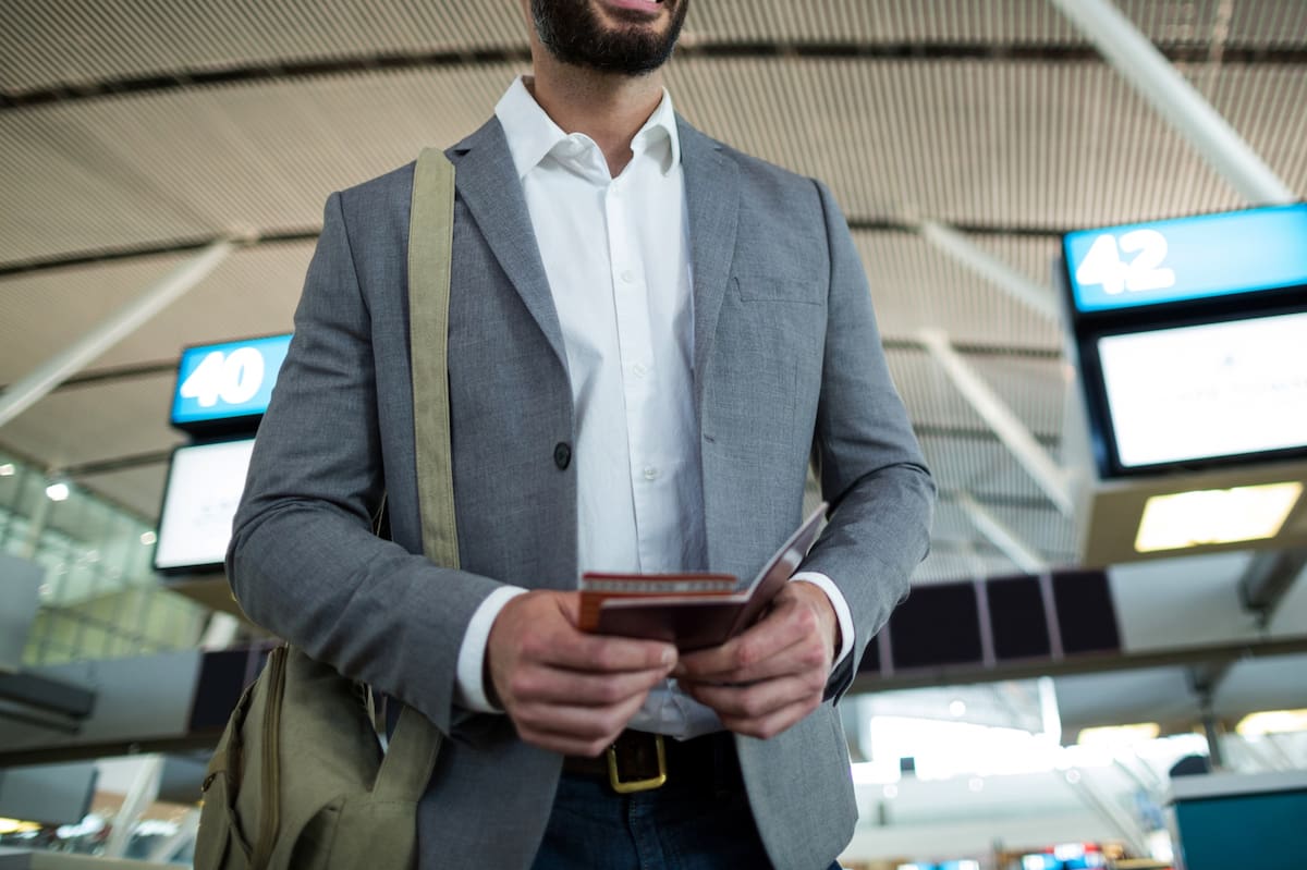 Documentos exigidos para imigrantes de Green Card que viajam para fora dos EUA em janeiro de 2026