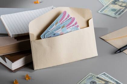 El Uscis dio a conocer el incremento de tarifas de algunos de sus trámites migratorios