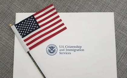 El Uscis es la agencia encargada de procesar los trámites y solicitudes de beneficios migratorios