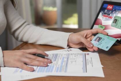 El USCIS exige a los solicitantes mantener actualizada su dirección durante todo el trámite. Foto: Archivo.