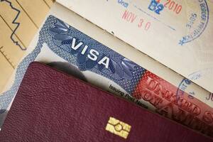 El Uscis modificó las tarifas de un trámite migratorio específico en noviembre de 2025