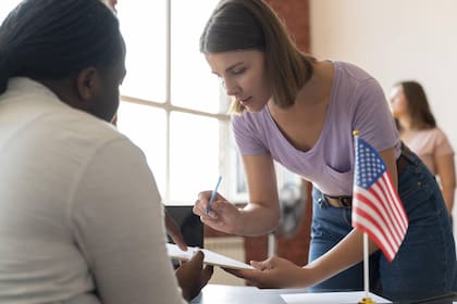 El Uscis otorga alivios migratorios para ciertos extranjeros que cumplen con reglas especiales