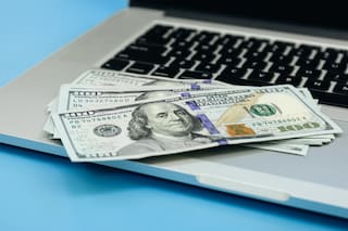 Uscis alerta sobre las formas de pago obligatorias para los trámites: la medida entró en vigor en 2025