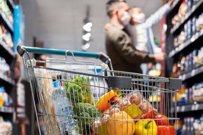 El USDA indicó que el SNAP cuenta con fondos de contingencia plurianuales que podrían ayudar a cubrir los costos administrativos estatales durante un cierre gubernamental
(Freepick@gusev)