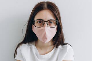 Coronavirus. ¿Usar anteojos nos protege del contagio?