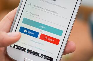 El precio que pagamos por iniciar sesión con Facebook o Google en las apps