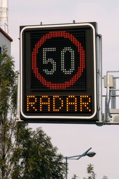 El uso de radares y cámaras y la disminución de las velocidades máximas también son buenas herramientas de prevención de accidentes