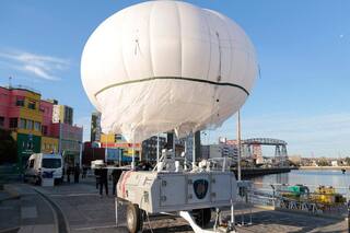 Con drones y globos, las tecnologías de vigilancia aérea desafían la privacidad