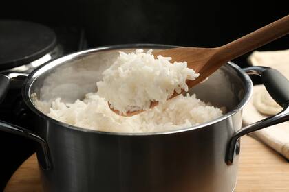 El uso del agua de arroz, un ingrediente demasiado asequible y fácil de preparar