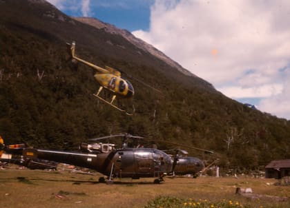 El Valle de Andorra cercano al Canal del Beagle ofició durante 1978 como aeródromo de campaña de 1° Escuadrilla Aeronaval de Helicópteros de la Aviación Naval Argentina y de helicópteros de Prefectura. (Gentileza Pablo González).