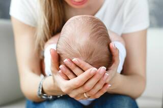 Cuánto cobran las niñeras y cuidadores de adultos en noviembre