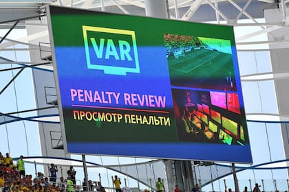 El VAR se transformó en un protagonista de la Copa del Mundo: de los 11 penales sancionados hasta el momento 5 llegaron por la tecnología