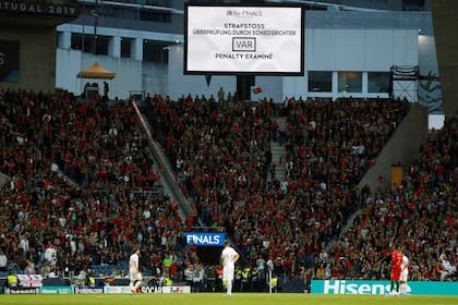 El VAR tuvo un rol decisivo en la victoria de Portugal ante Suiza.